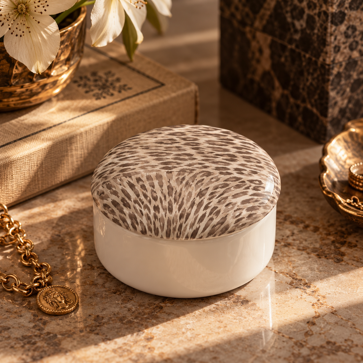 Mía Bone China Trinket Pot